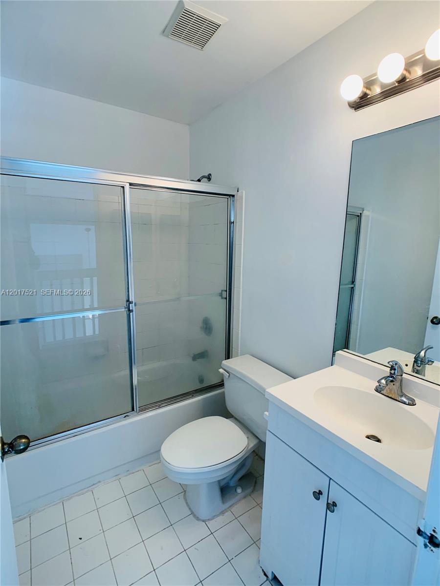CHAPEL TRAIL II - Residential Lease