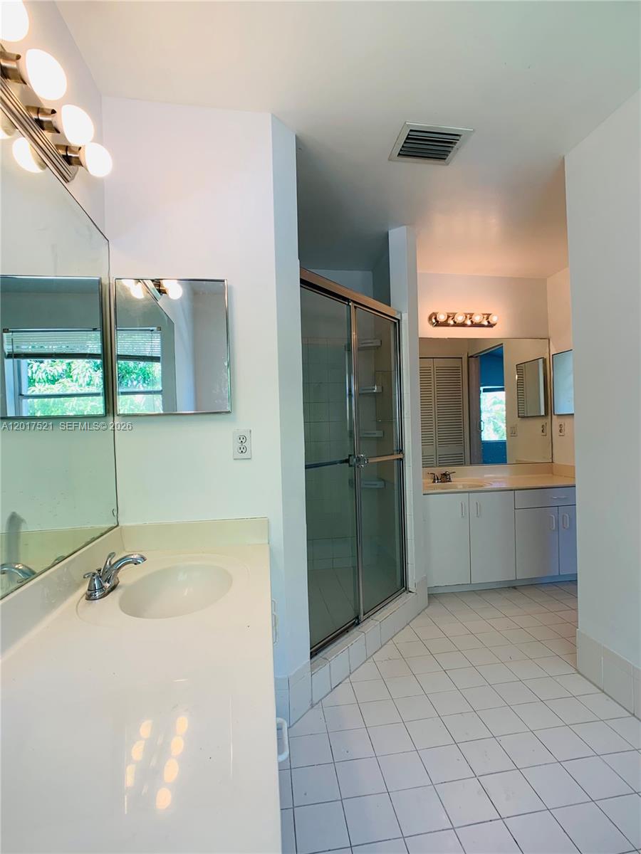 CHAPEL TRAIL II - Residential Lease