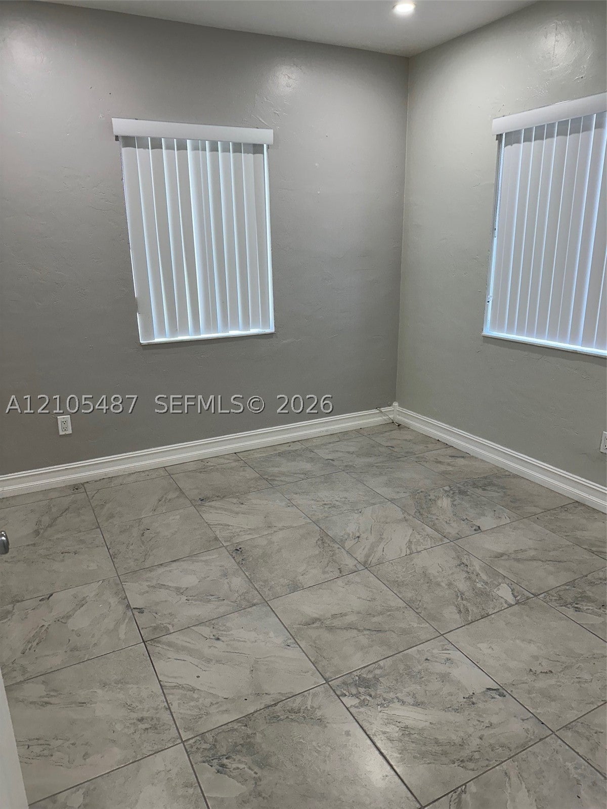 810 NW 61st St 812