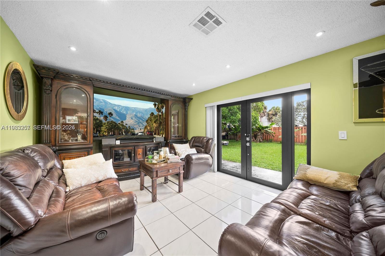 BRIARGATE PLAT - Residential Lease