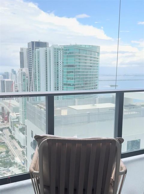 159 NE 6th St 4713 Miami FL 33132