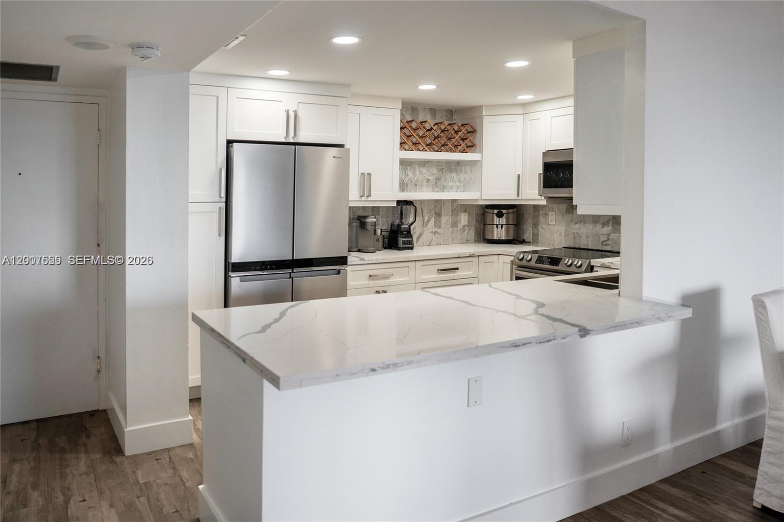 ALLINGTON TOWERS CONDO - Residential