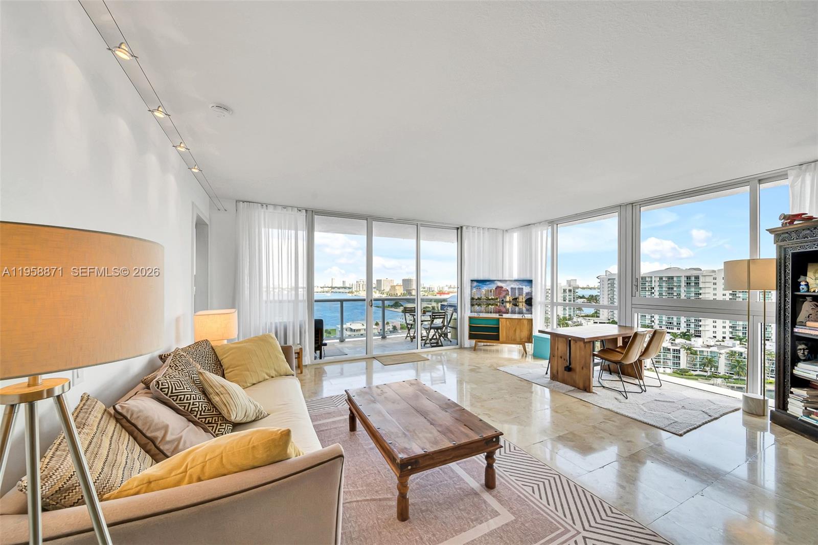 BLUE BAY TOWER CONDO - Residential