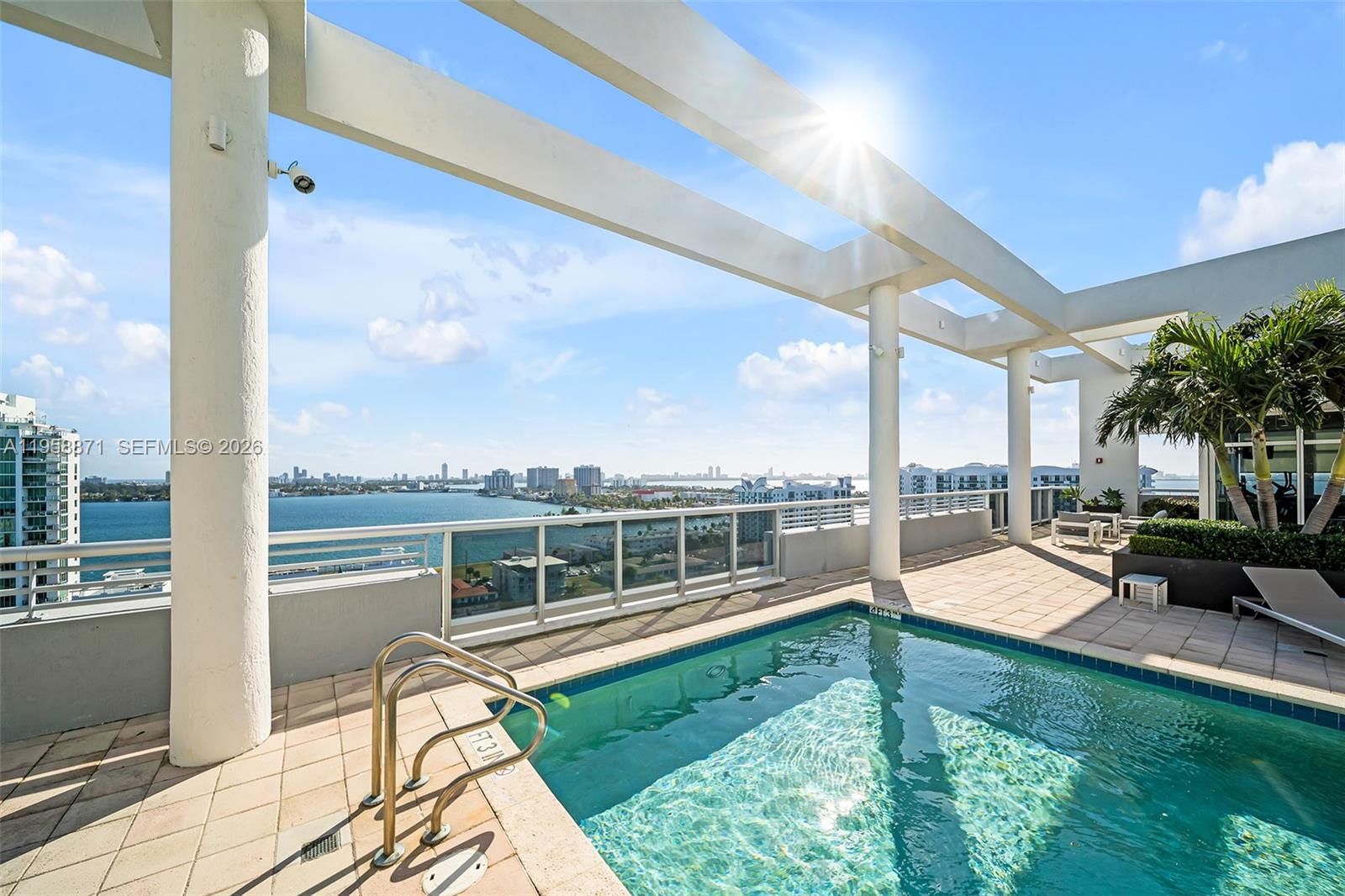 BLUE BAY TOWER CONDO - Residential