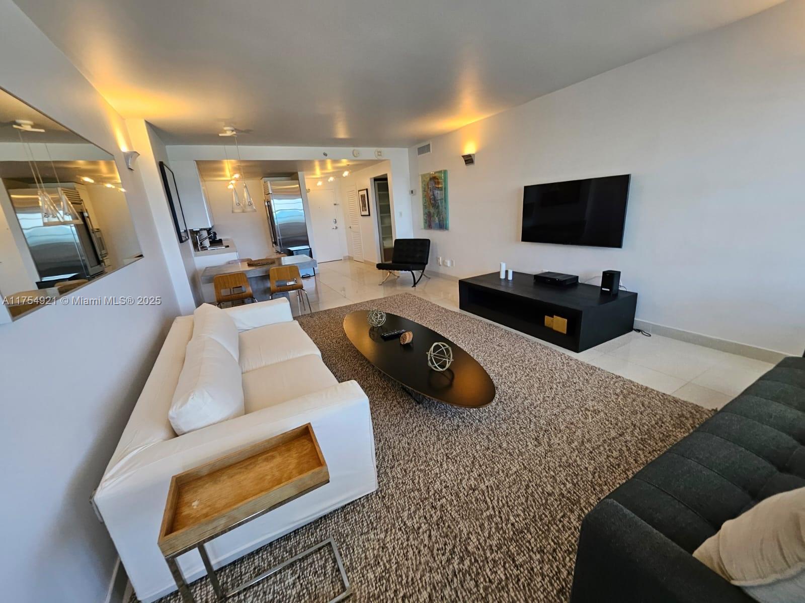 THE DECOPLAGE CONDO - Residential