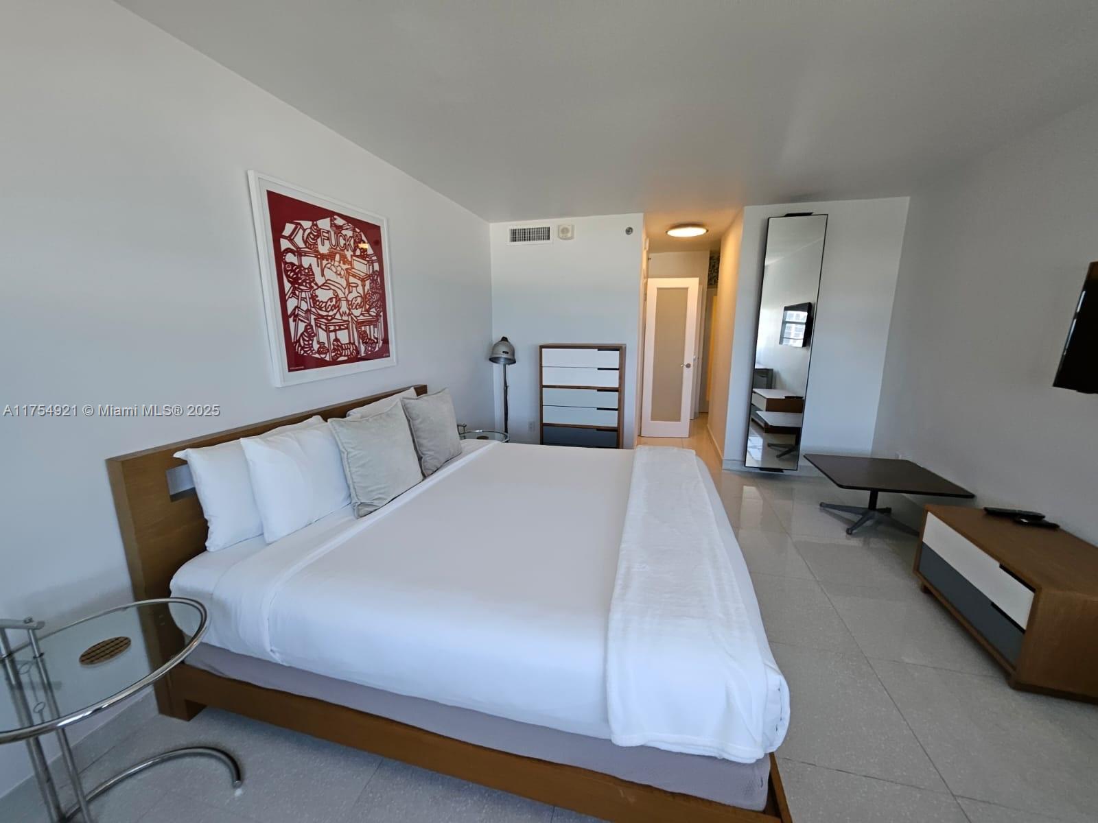 THE DECOPLAGE CONDO - Residential