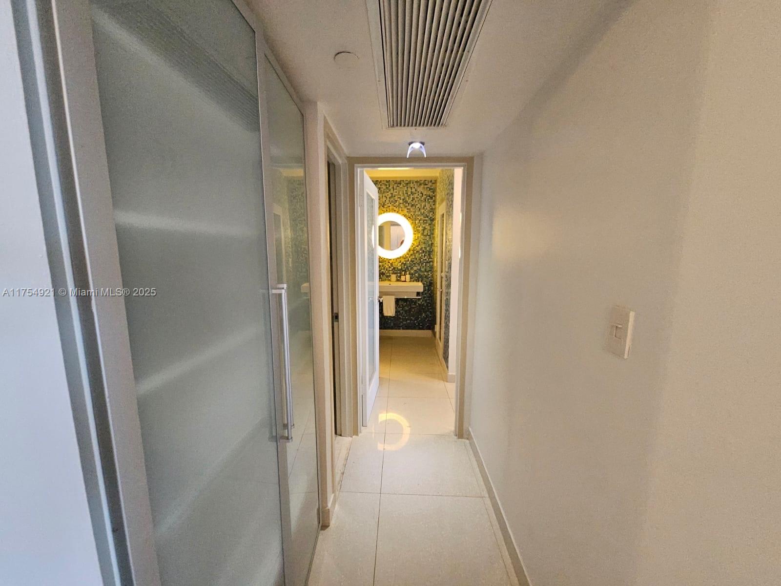 THE DECOPLAGE CONDO - Residential