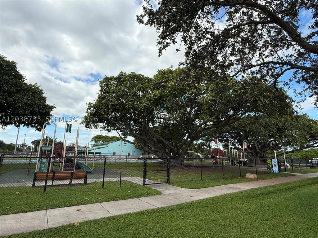 Photo of 610 NE 2nd St #305, Dania Beach, FL 33004 (MLS # A12038733)