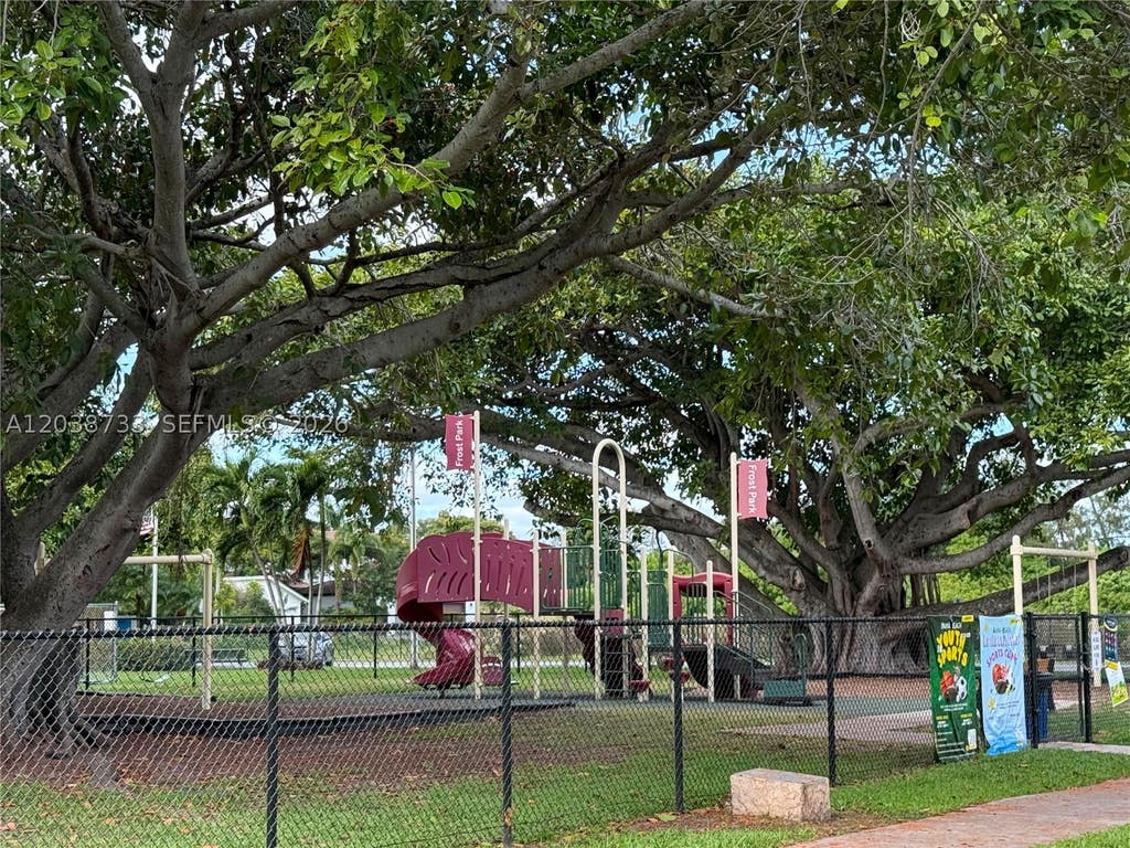 Photo of 610 NE 2nd St #305, Dania Beach, FL 33004 (MLS # A12038733)