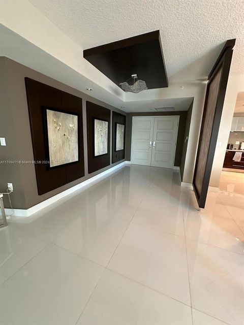 200 Sunny Isles Blvd 2-UPH2 Sunny Isles Beach FL 33160