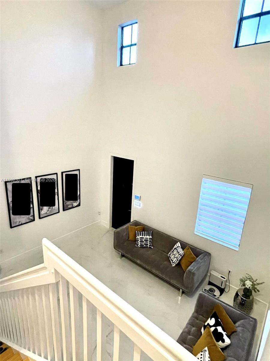 SILVER PALM EAST SEC TWO - Residential