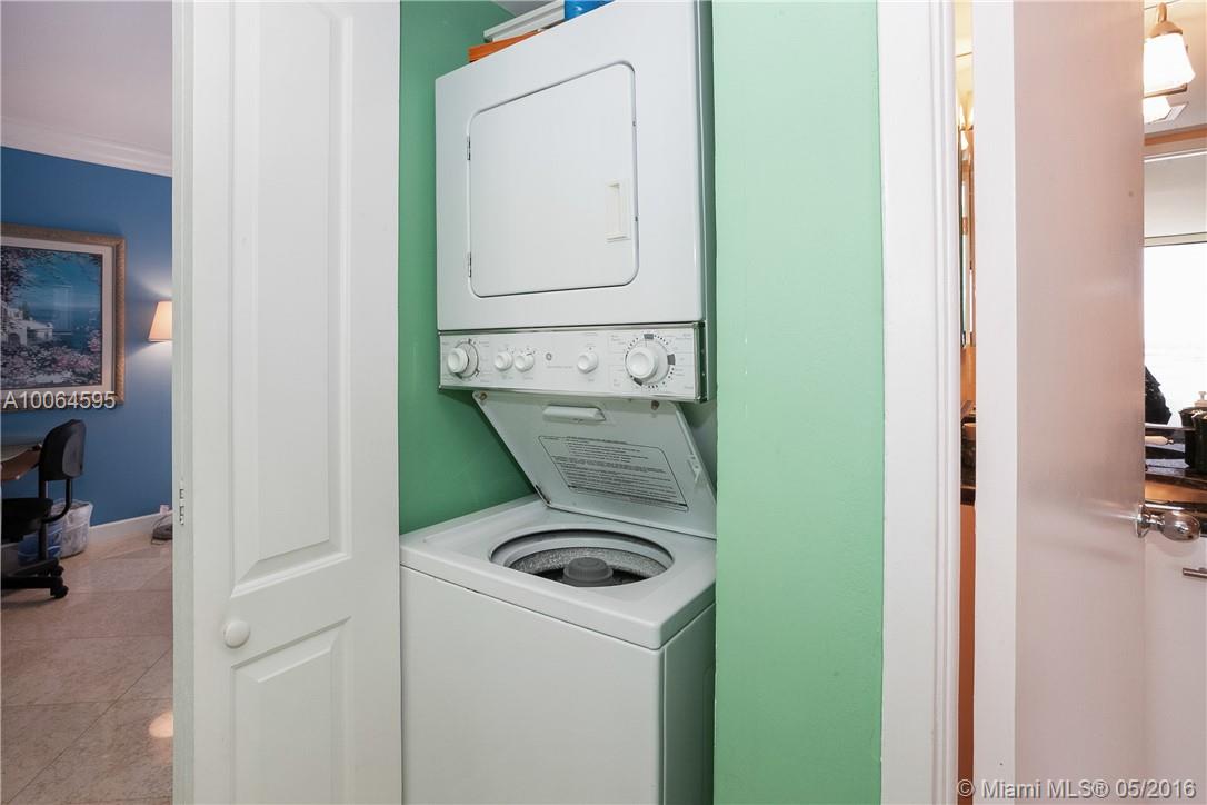 Parc Central UNF/FURN - Residential Lease