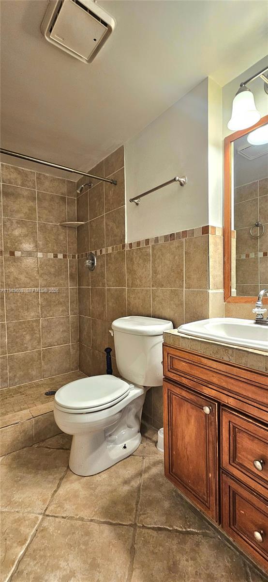 LAGO WEST CLUSTER HOMES - Residential