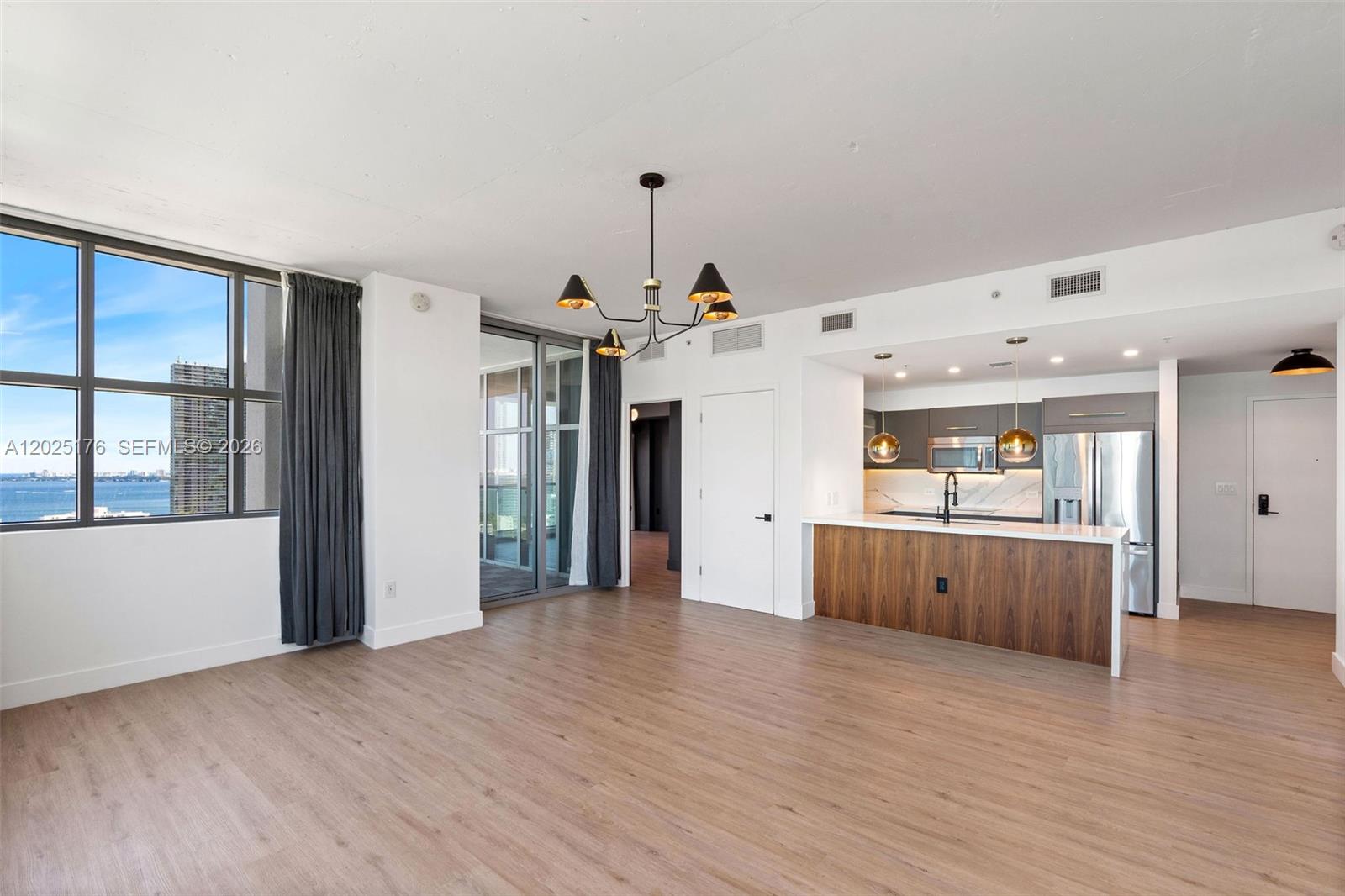 3301 NE 1st Ave H2215
