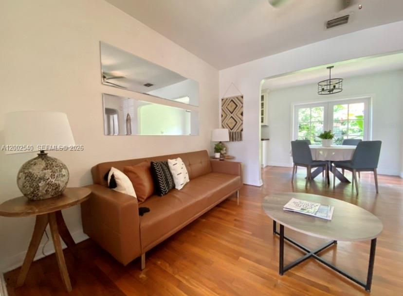 GLEN GABLES - Residential Lease