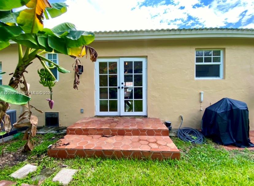 GLEN GABLES - Residential Lease