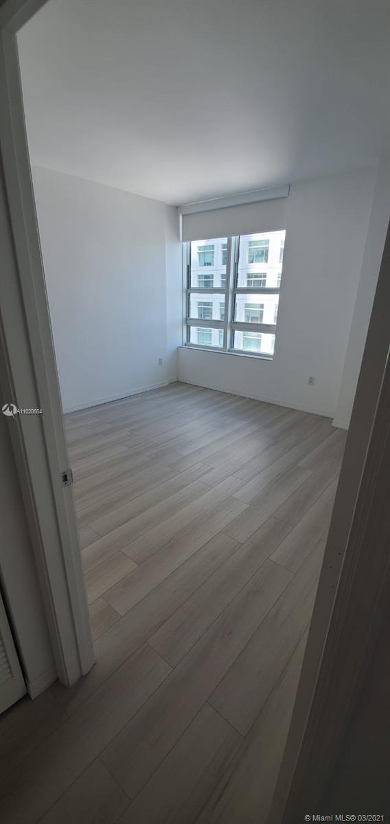 THE PLAZA 851 BRICKELL CO - Residential Lease