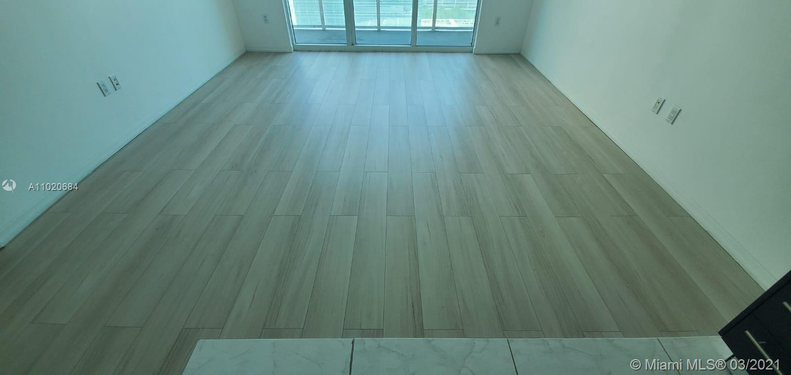 THE PLAZA 851 BRICKELL CO - Residential Lease