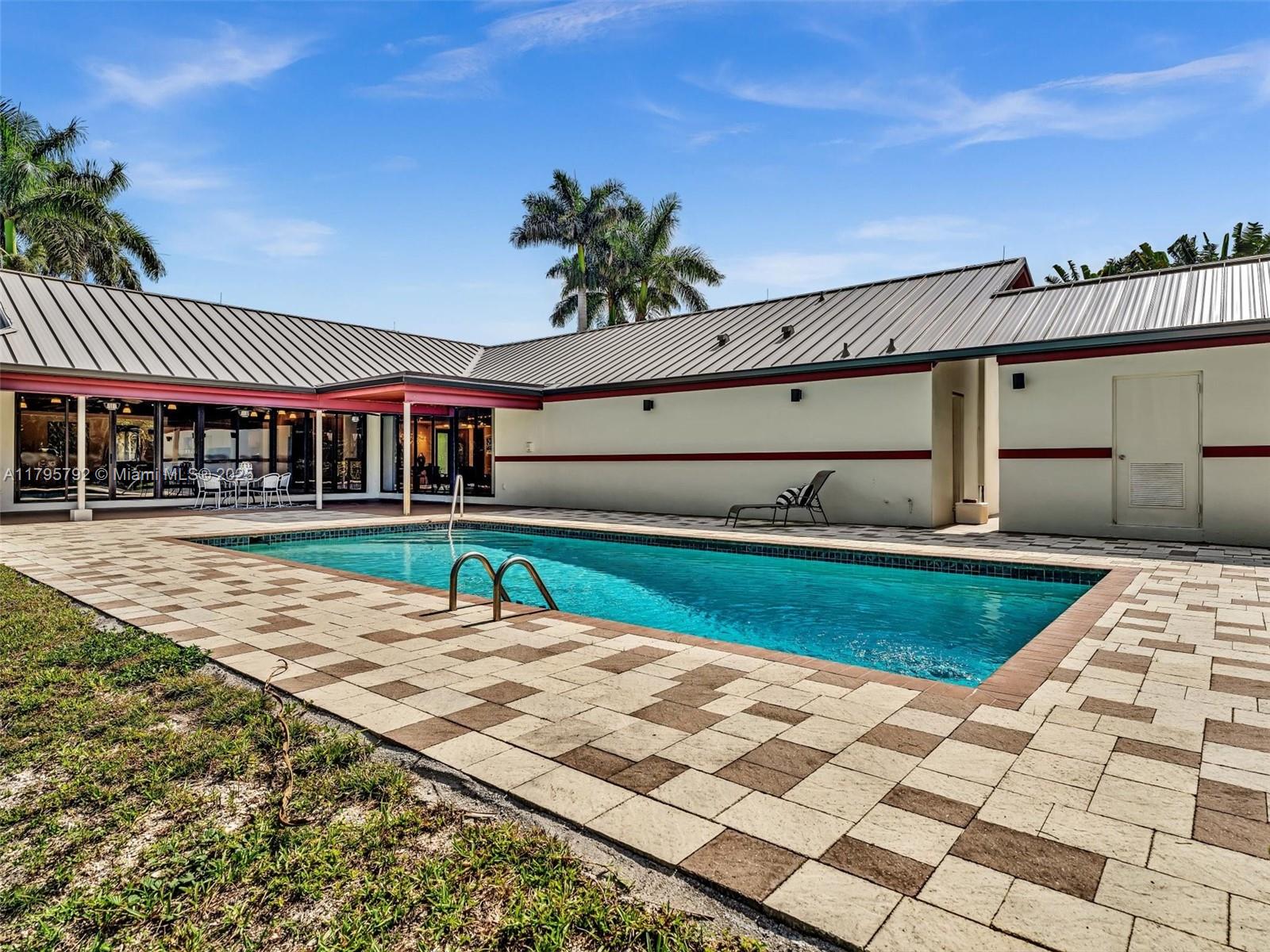 Sunshine Ranches - Residential