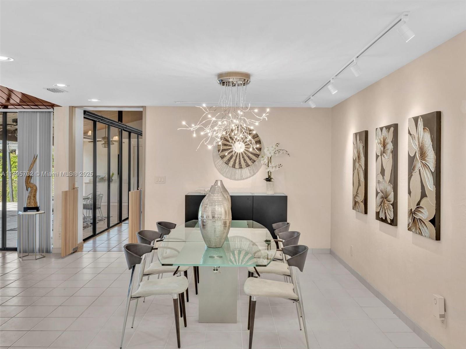 Sunshine Ranches - Residential