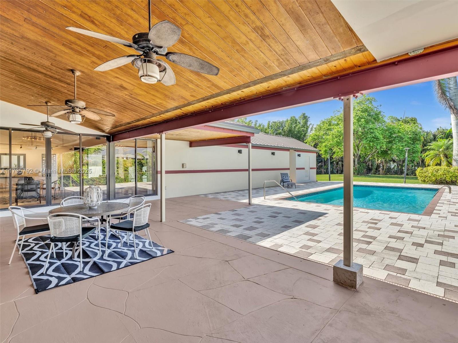 Sunshine Ranches - Residential