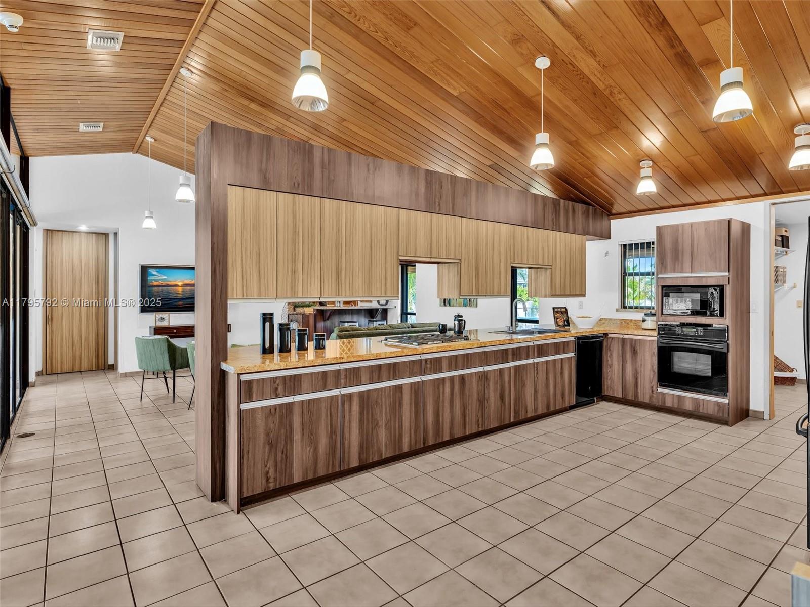 Sunshine Ranches - Residential