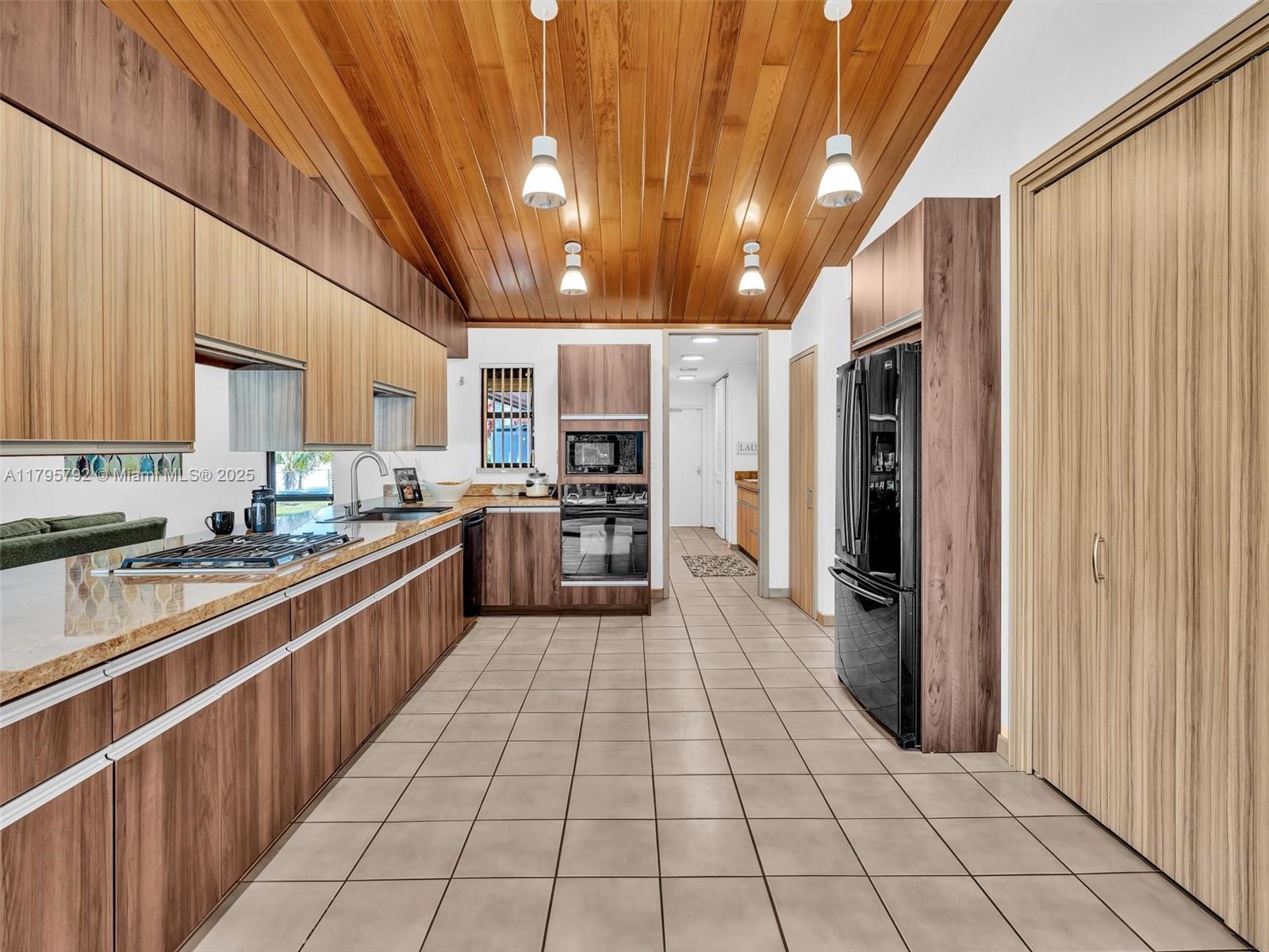 Sunshine Ranches - Residential