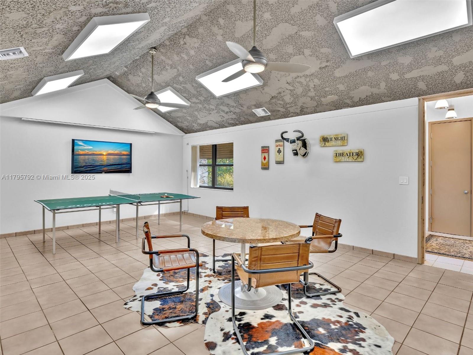 Sunshine Ranches - Residential