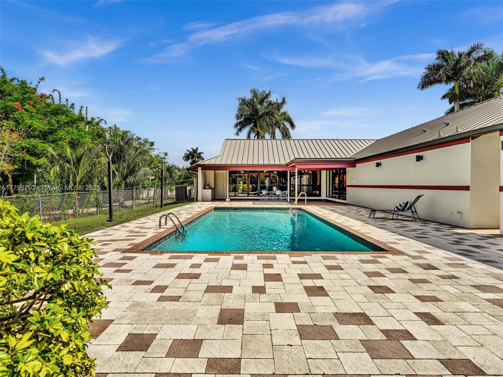 Sunshine Ranches - Residential