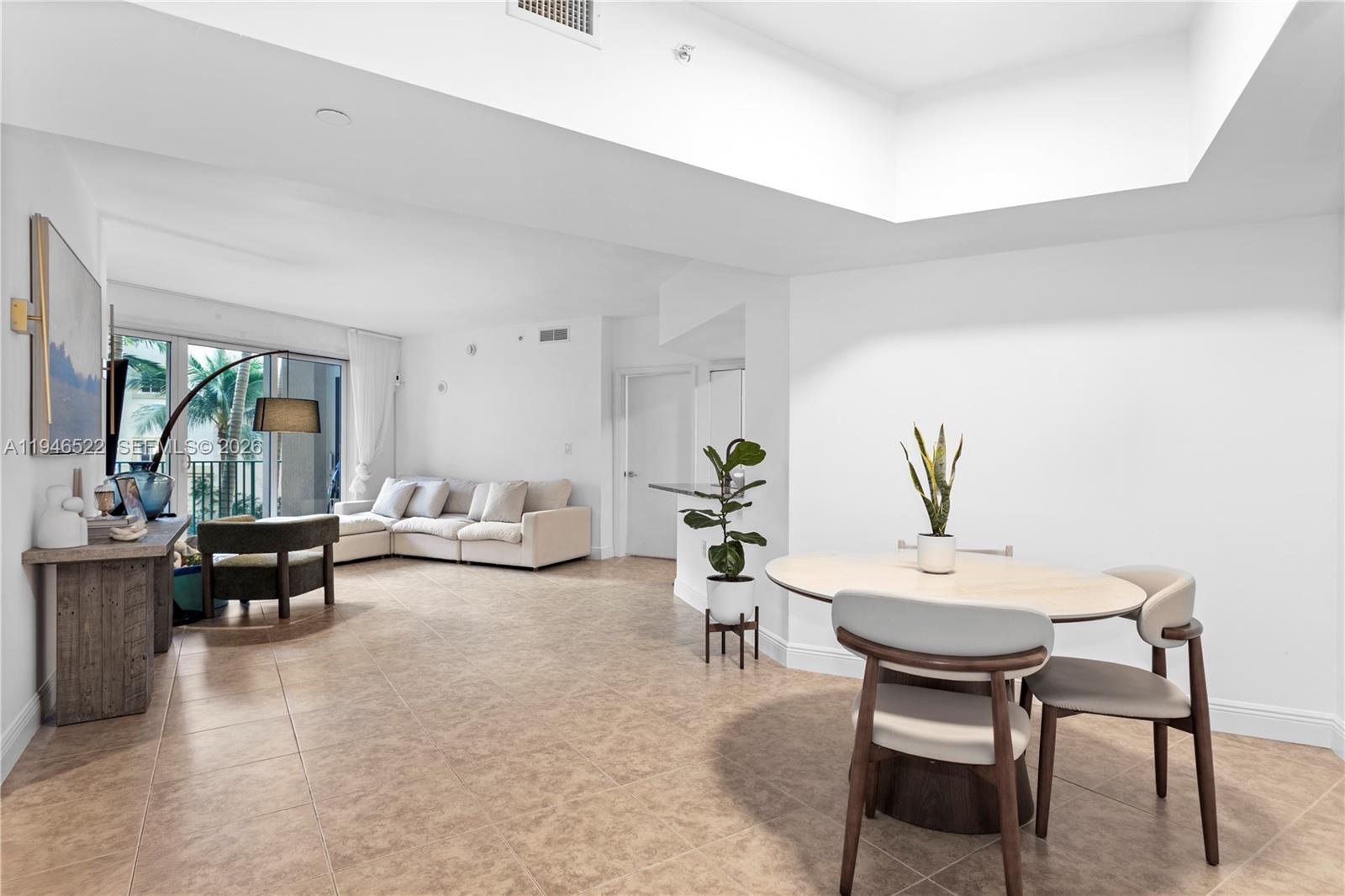 TURNBERRY VILLAGE SO TOWE - Residential