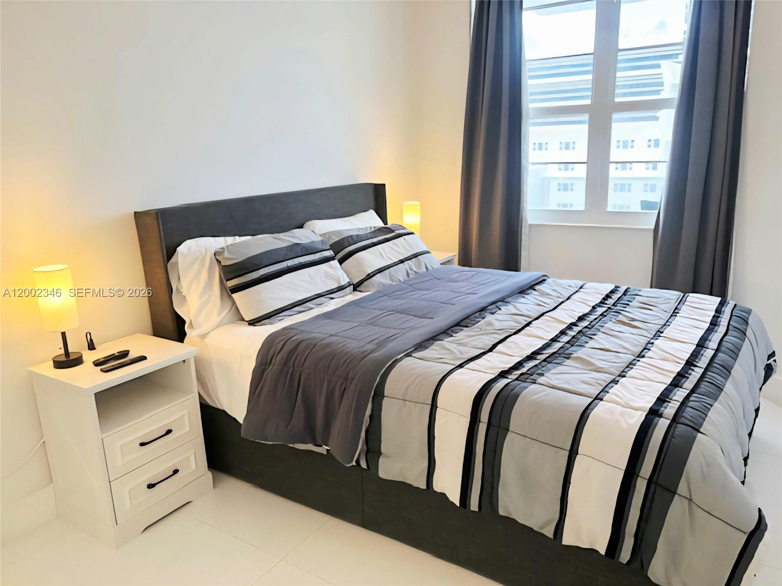 THE DECOPLAGE CONDO - Residential Lease