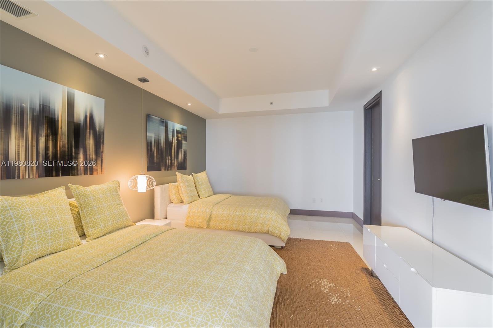 BAL HARBOUR CENTER CONDO - Residential Lease