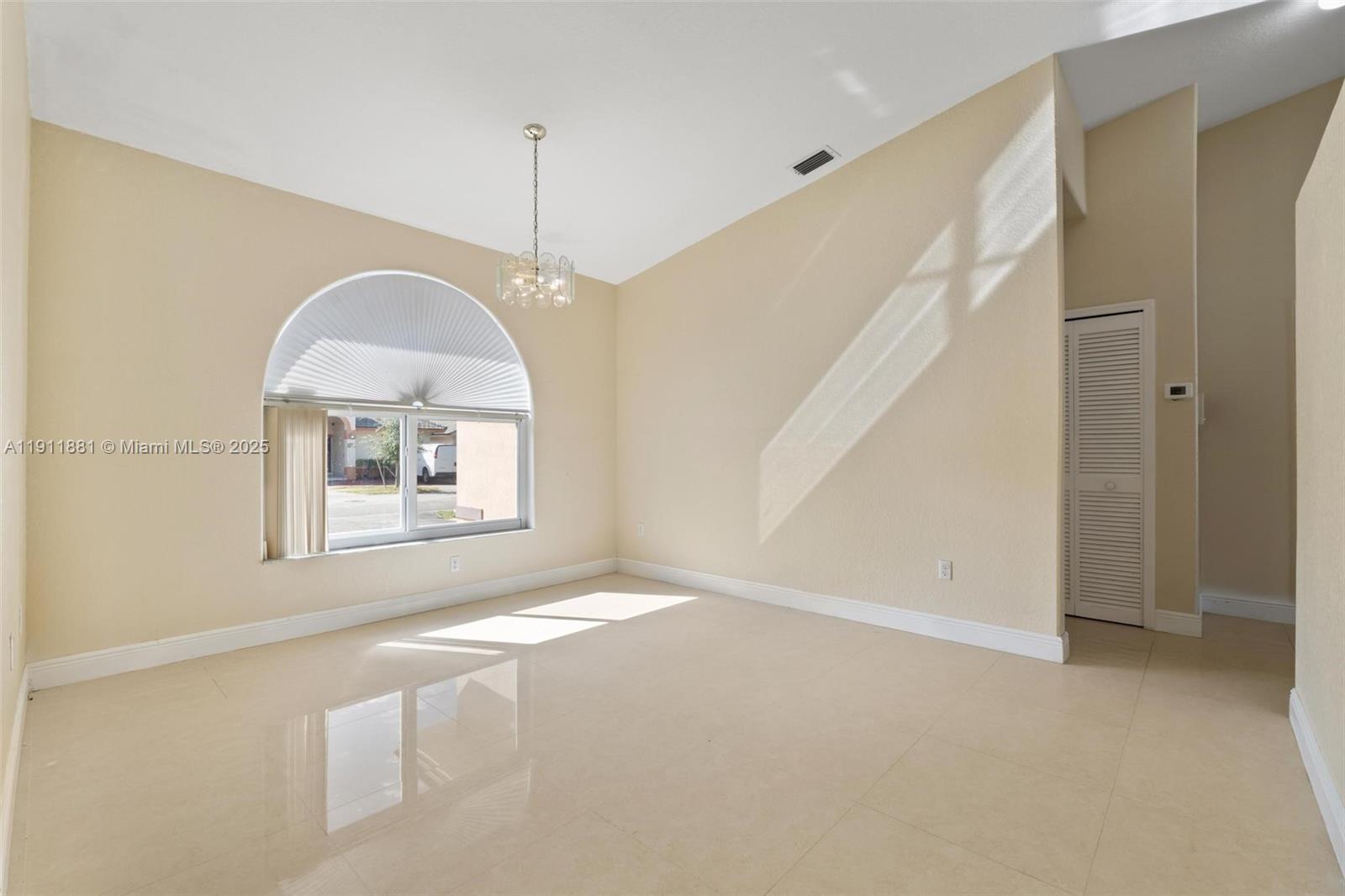 COLORAMA ESTATES - Residential