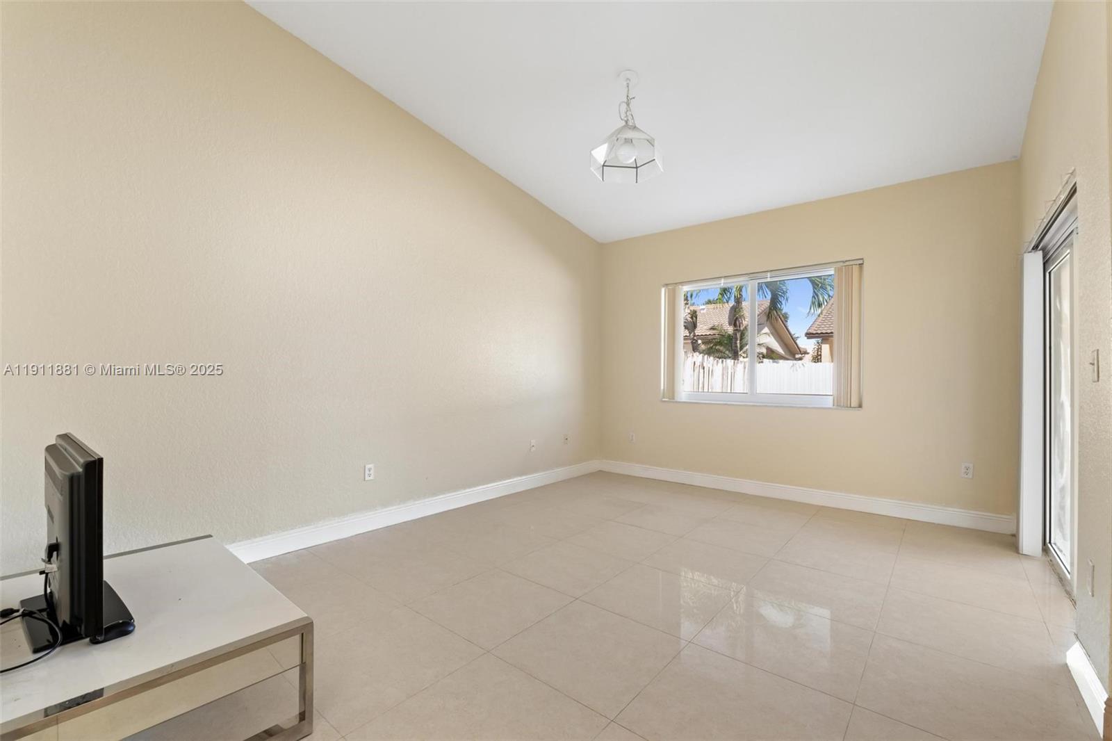 COLORAMA ESTATES - Residential