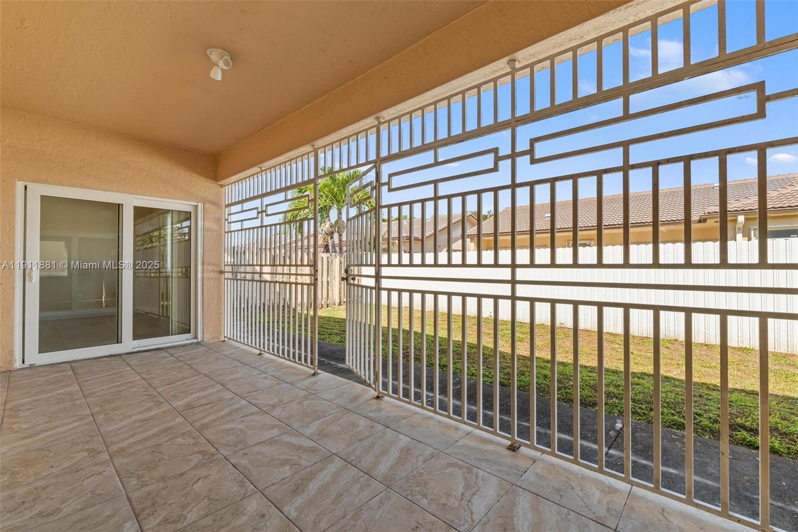 COLORAMA ESTATES - Residential