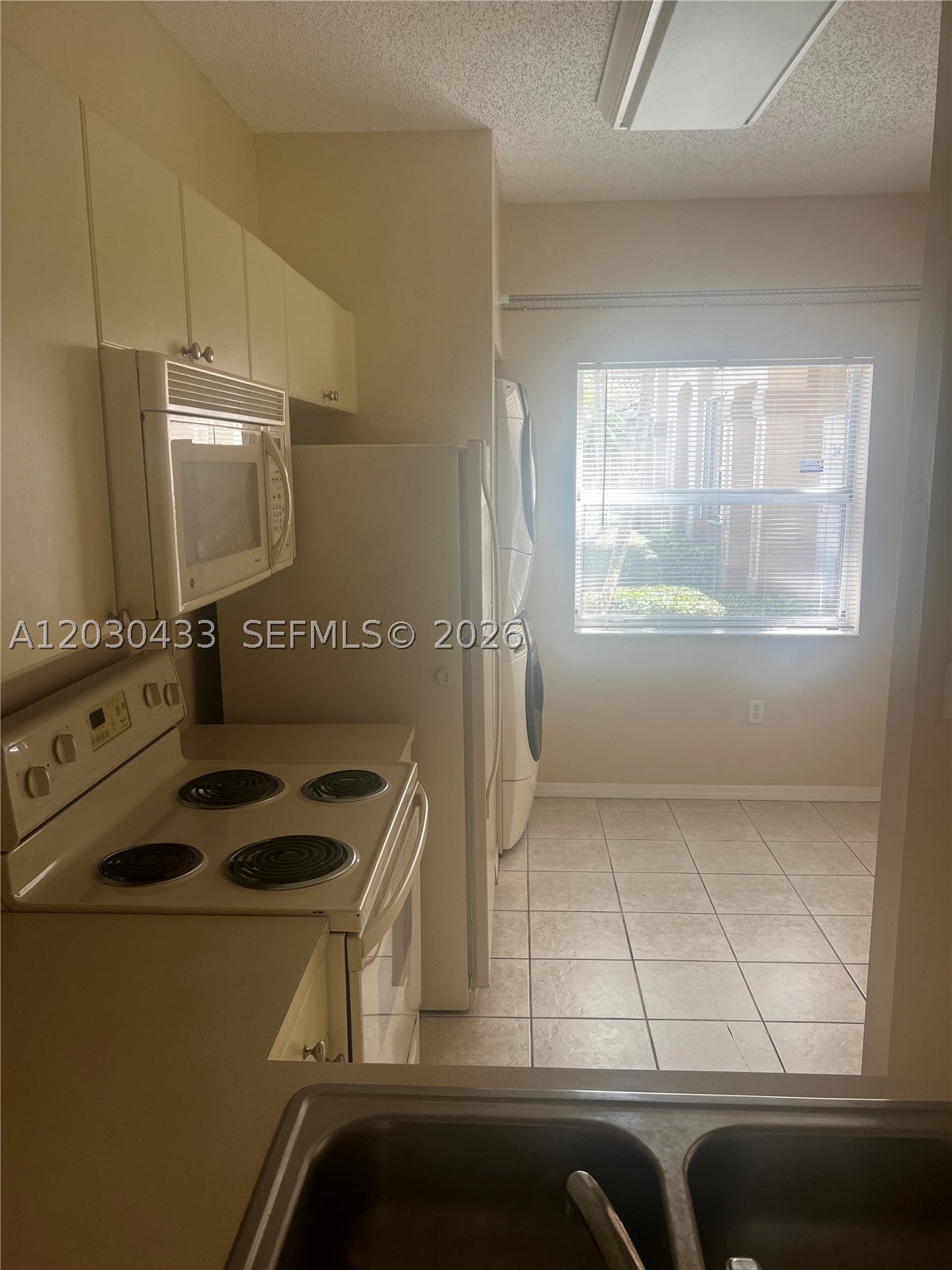 2322 SE 23rd Ave 2322