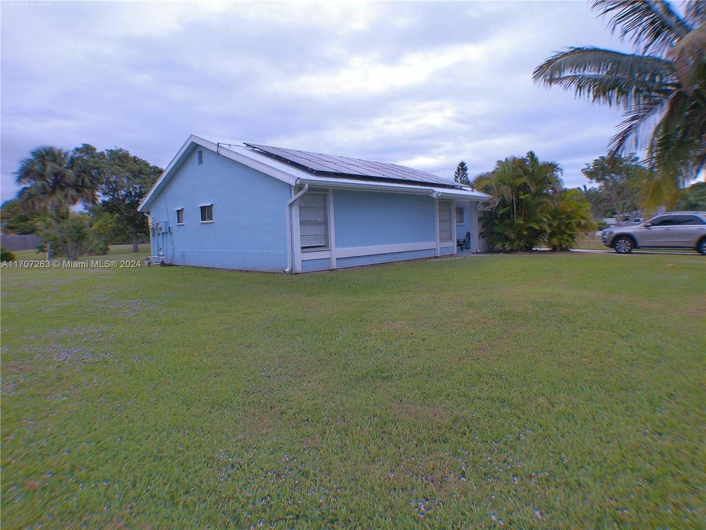 Photo of 1857 SE Wexford Ct #1857, Port Saint Lucie, FL 34952 (MLS # A11707263)
