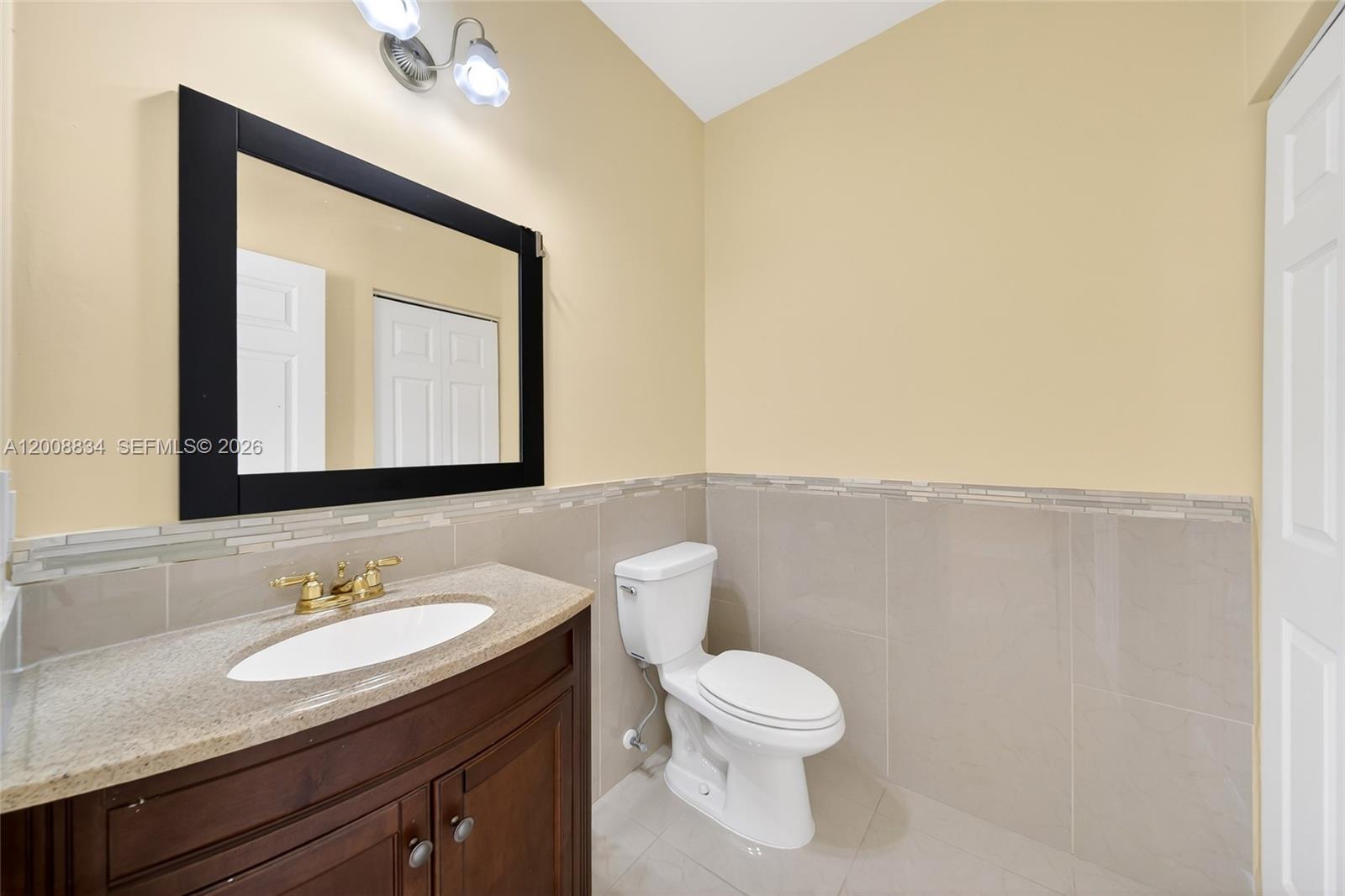 VILLAS AT CARMEL CONDO NO - Residential