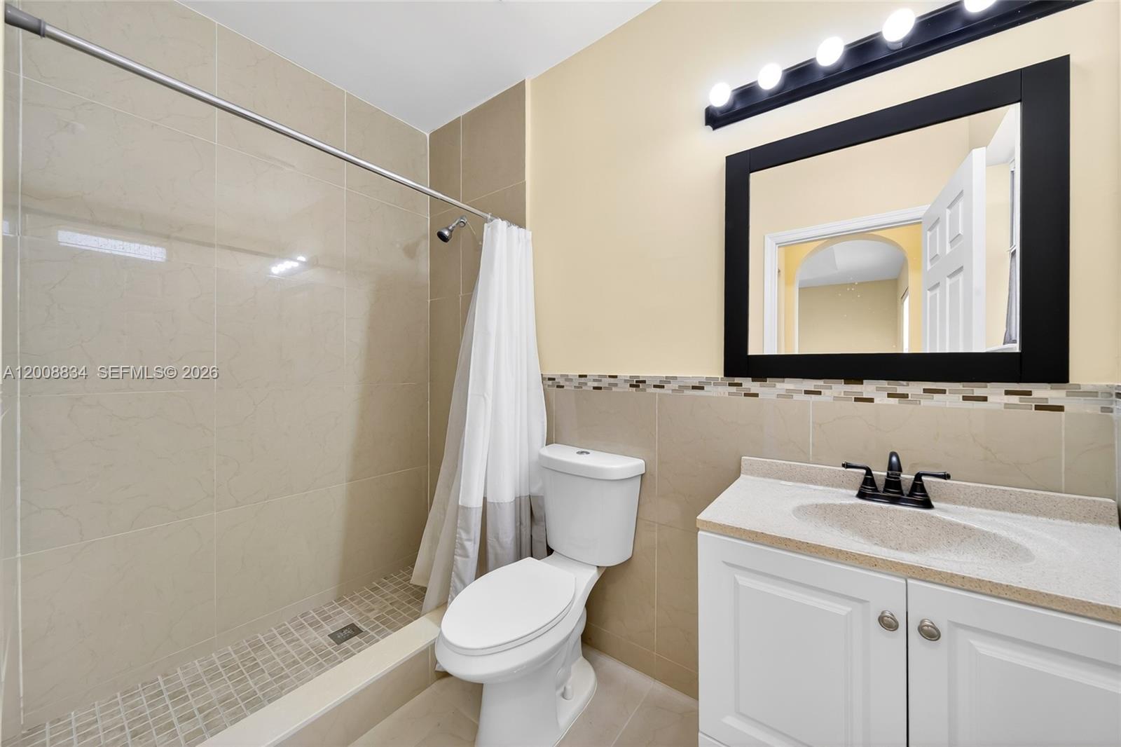 VILLAS AT CARMEL CONDO NO - Residential