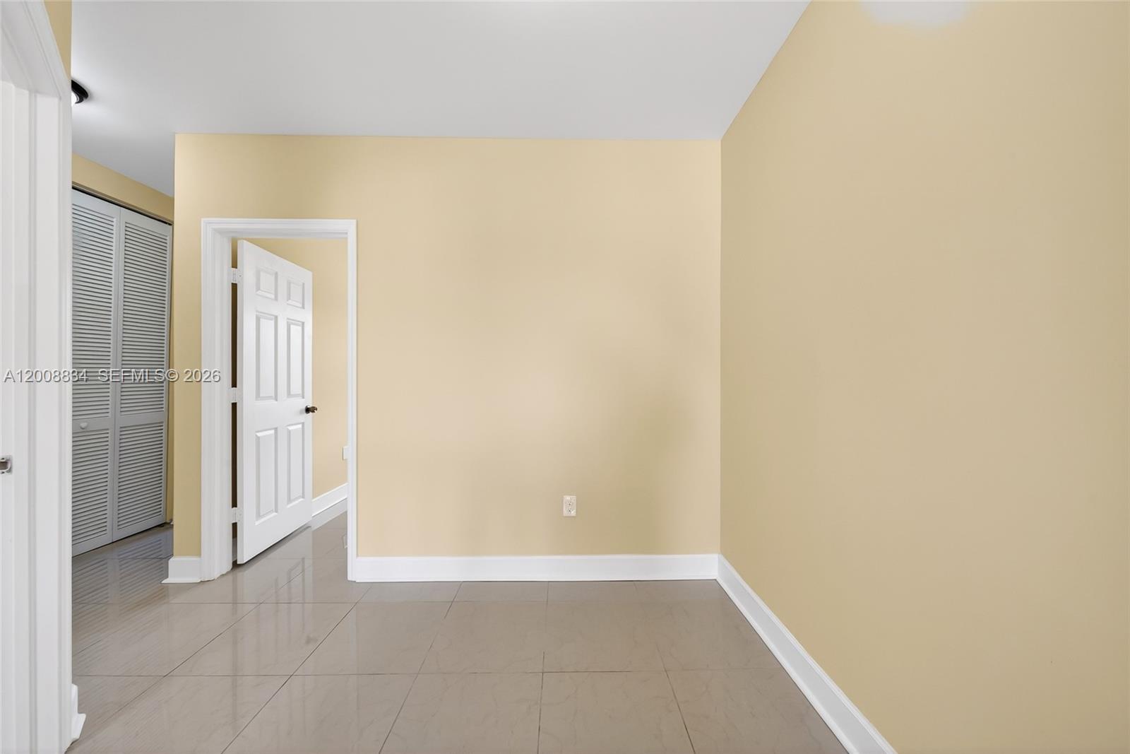 VILLAS AT CARMEL CONDO NO - Residential