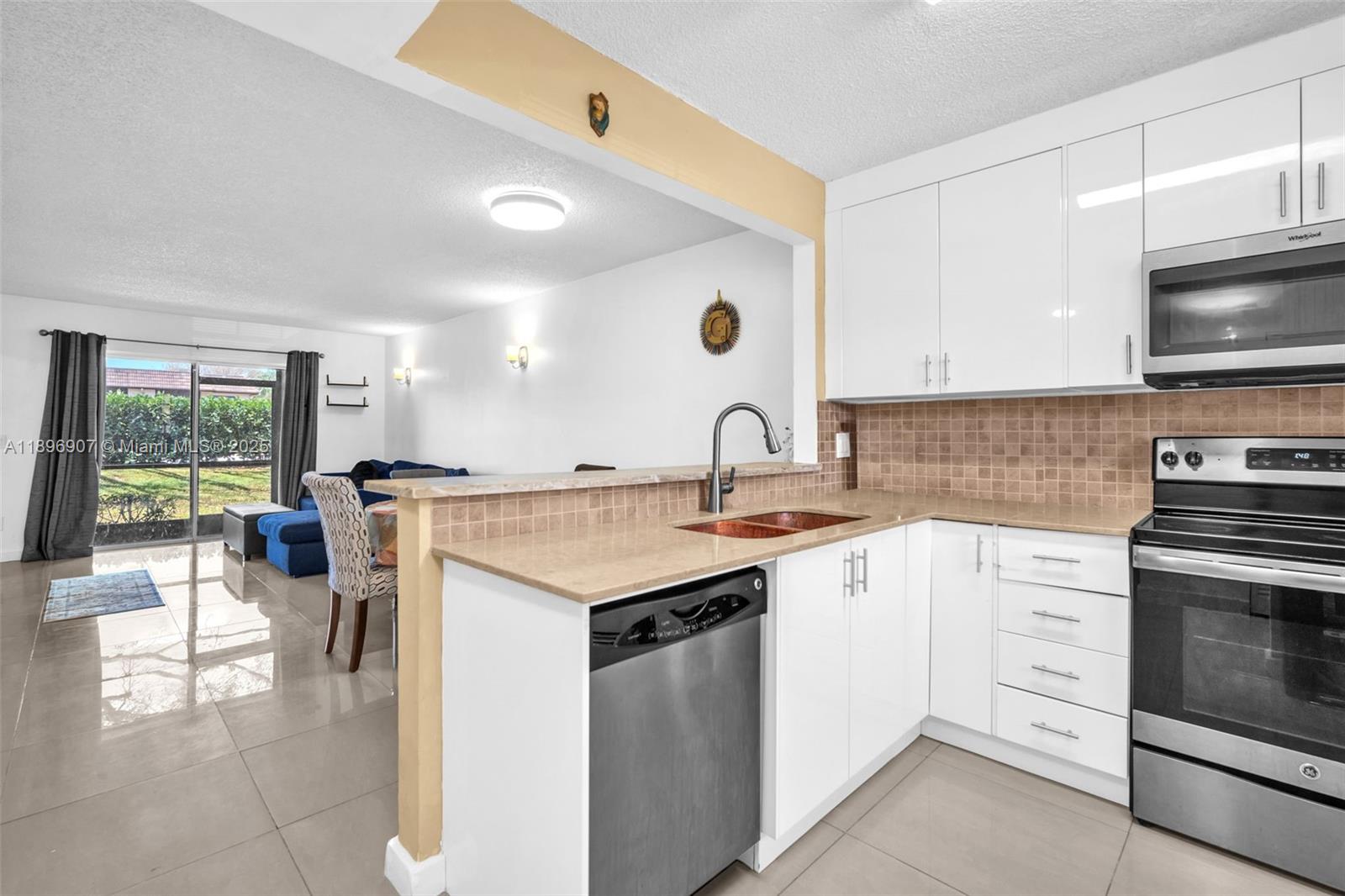 BELLA GRAND CONDO - Residential