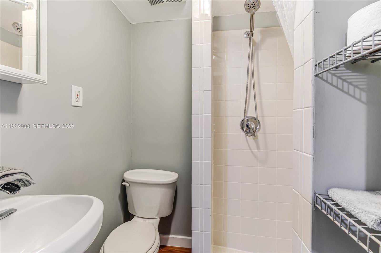 PRIMROSE PARK 2ND PL - Residential