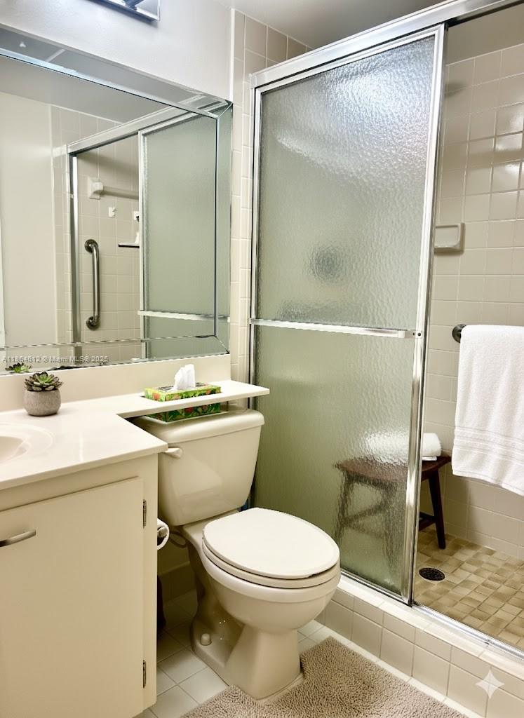 HOLLYBROOK GOLF AND TENNIS - Residential