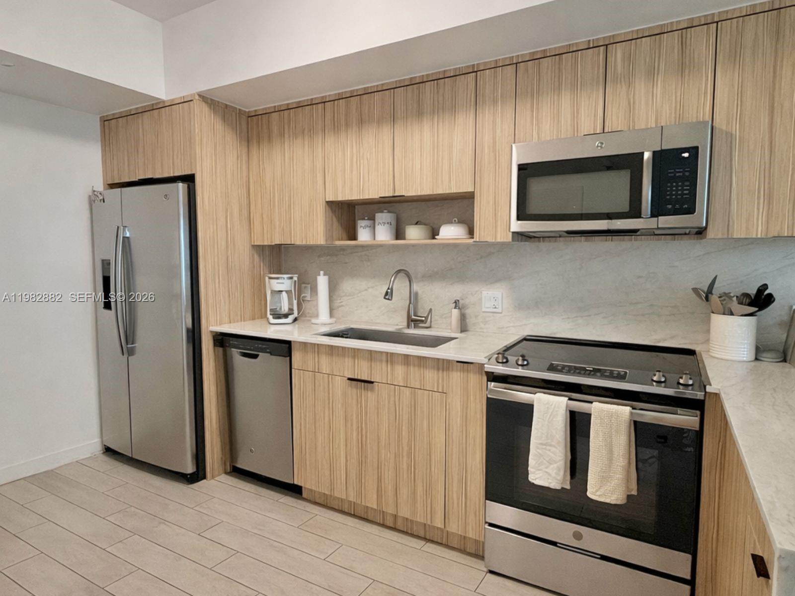 26 EDGEWATER CONDO - Residential Lease