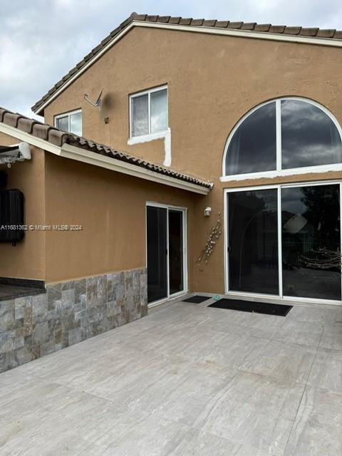 SAPPHIRE SHORES-SAPPHIRE - Residential