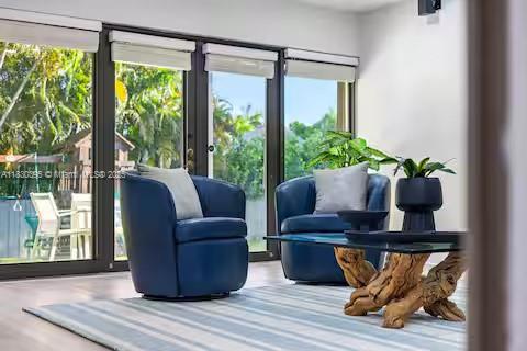 EVERGLADE LAND SALES CO R - Residential Lease