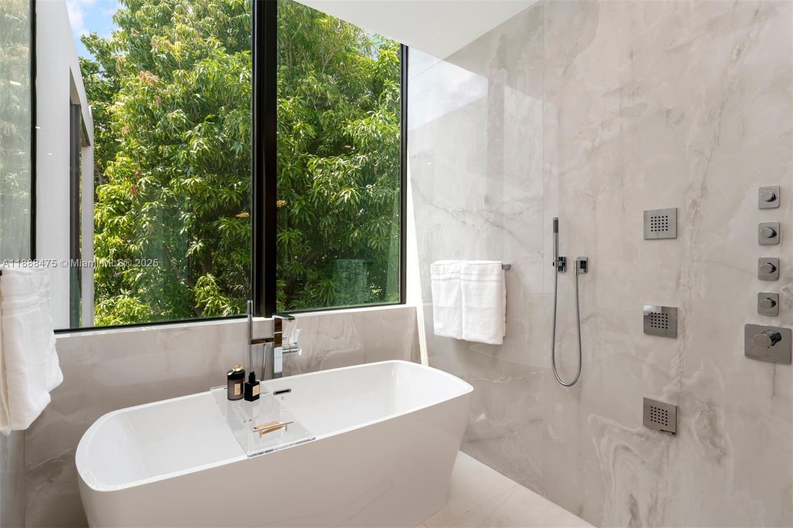 MID GOLF SUB 1ST ADDN - Residential