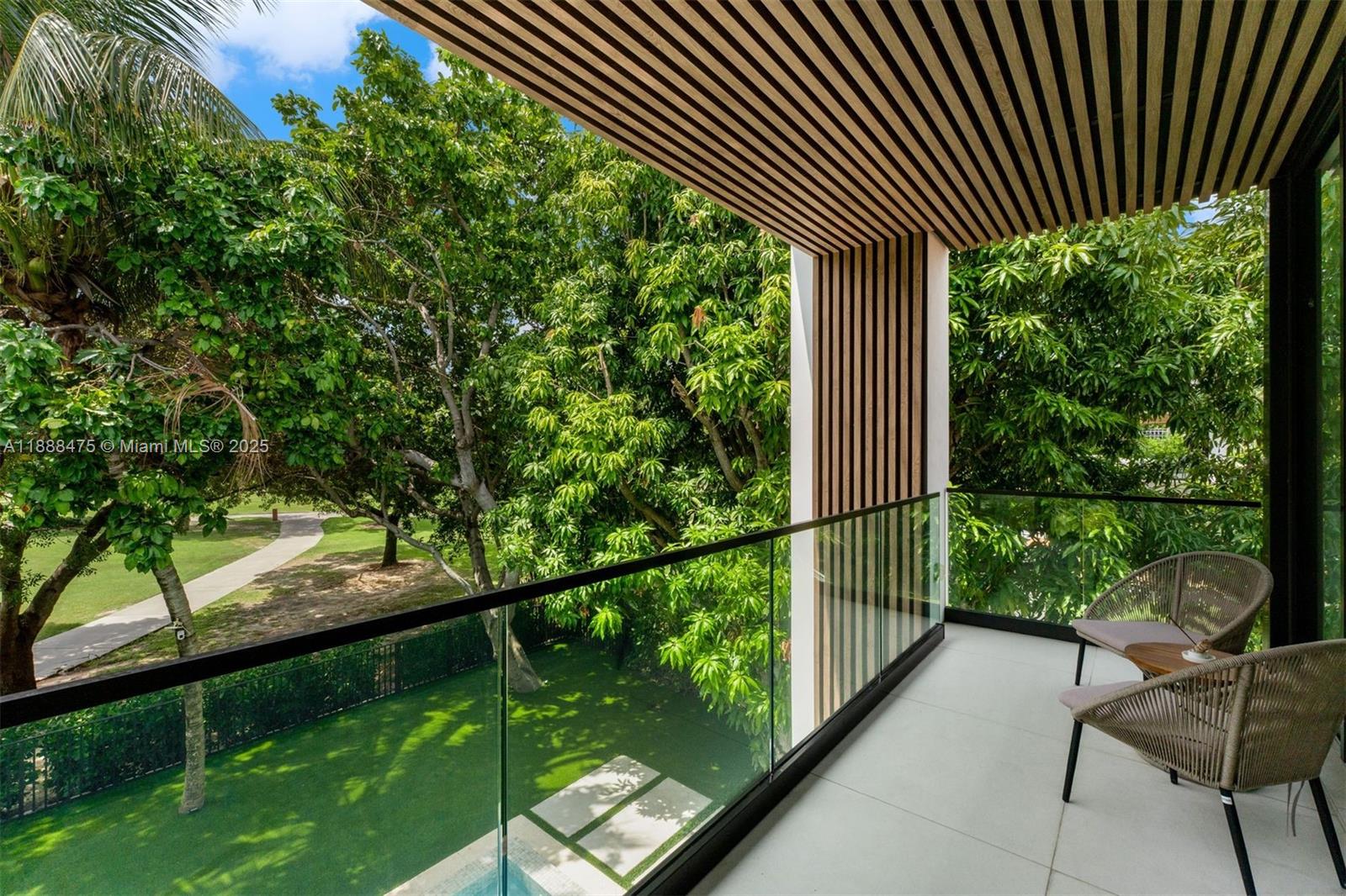 MID GOLF SUB 1ST ADDN - Residential