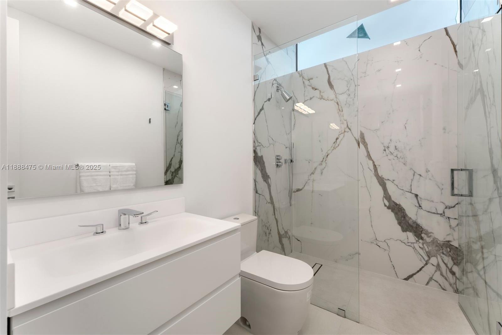 MID GOLF SUB 1ST ADDN - Residential