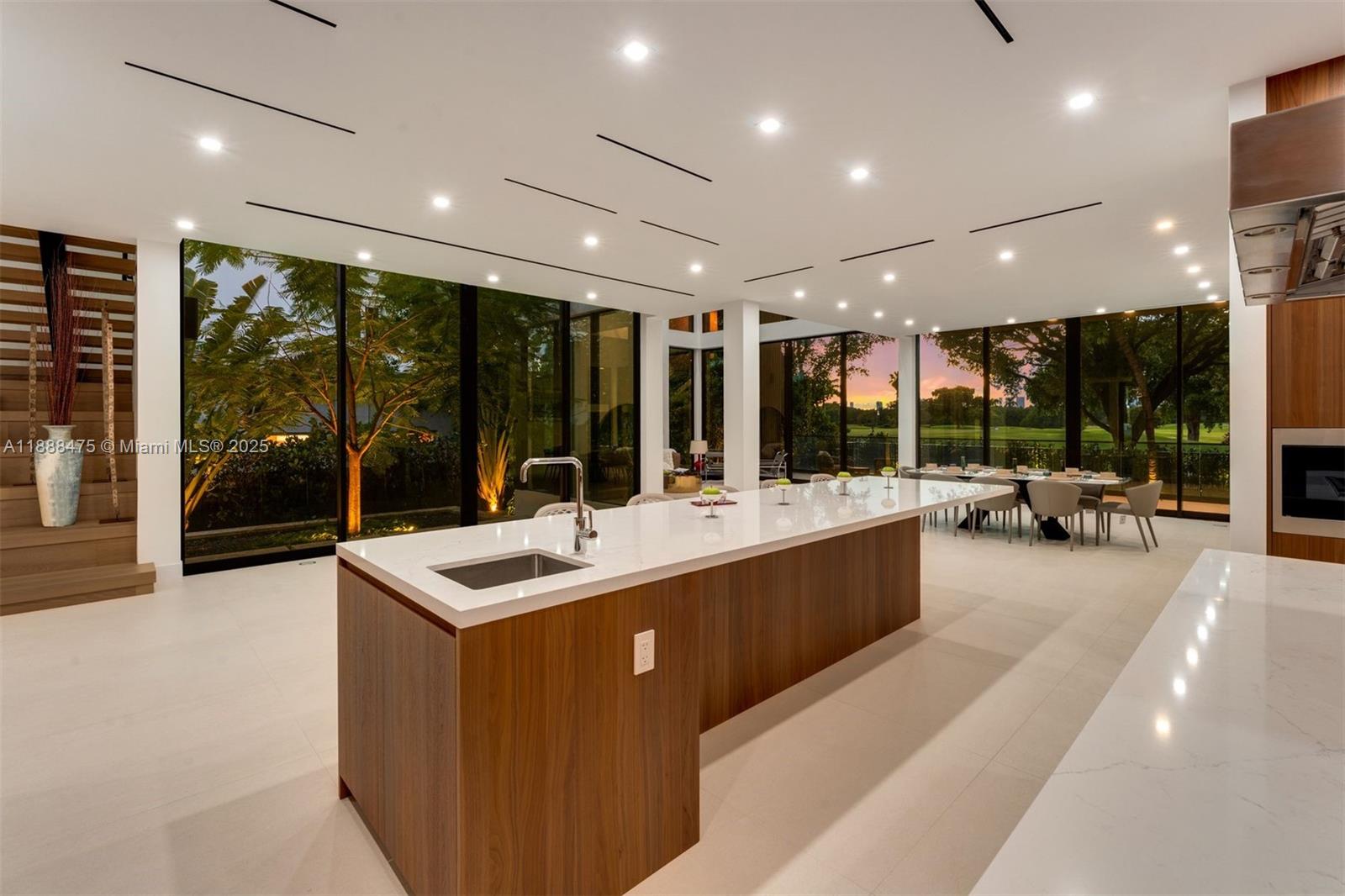 MID GOLF SUB 1ST ADDN - Residential